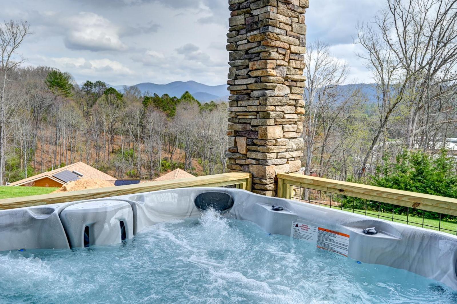 Mon Tresor, Modern Mountain Views With Deck Villa Weaverville Luaran gambar
