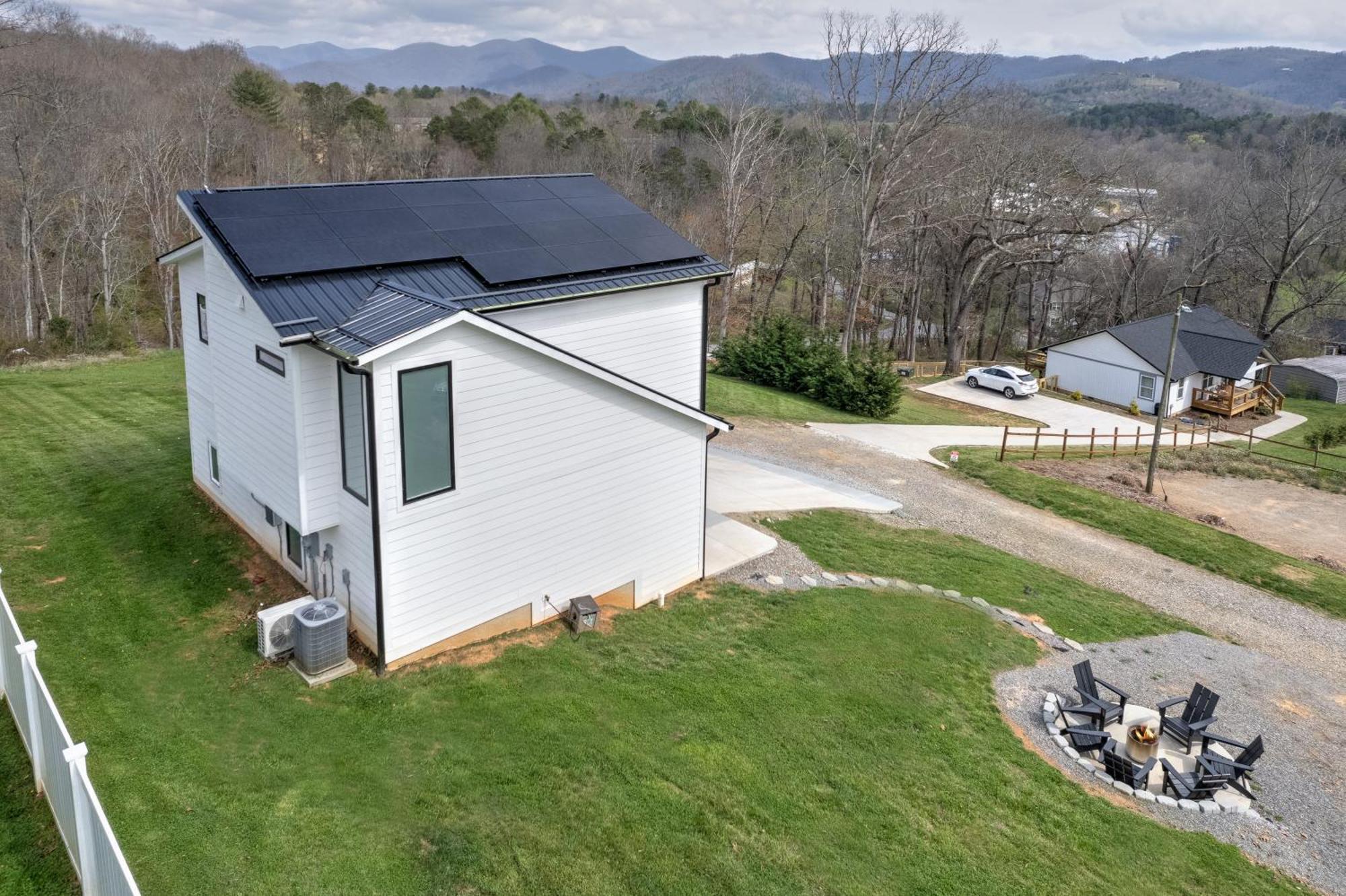 Mon Tresor, Modern Mountain Views With Deck Villa Weaverville Luaran gambar